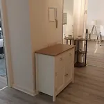 Newly Refurbed 2bd Trinity College & Temple Bar * 더블린
